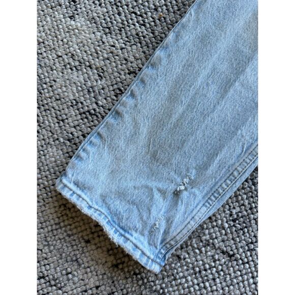 Abercrombie & Fitch 26 / 2 Short Ultra High Rise 90s Straight Jean - Light Wash - Picture 5 of 9